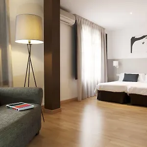 mh-apartments-opera-rambla.topbarcelonahotels.com/
