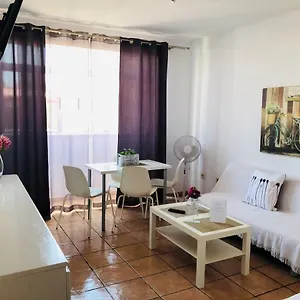 https://apartamento-centrico-corrralejo.in-canary-islands.com