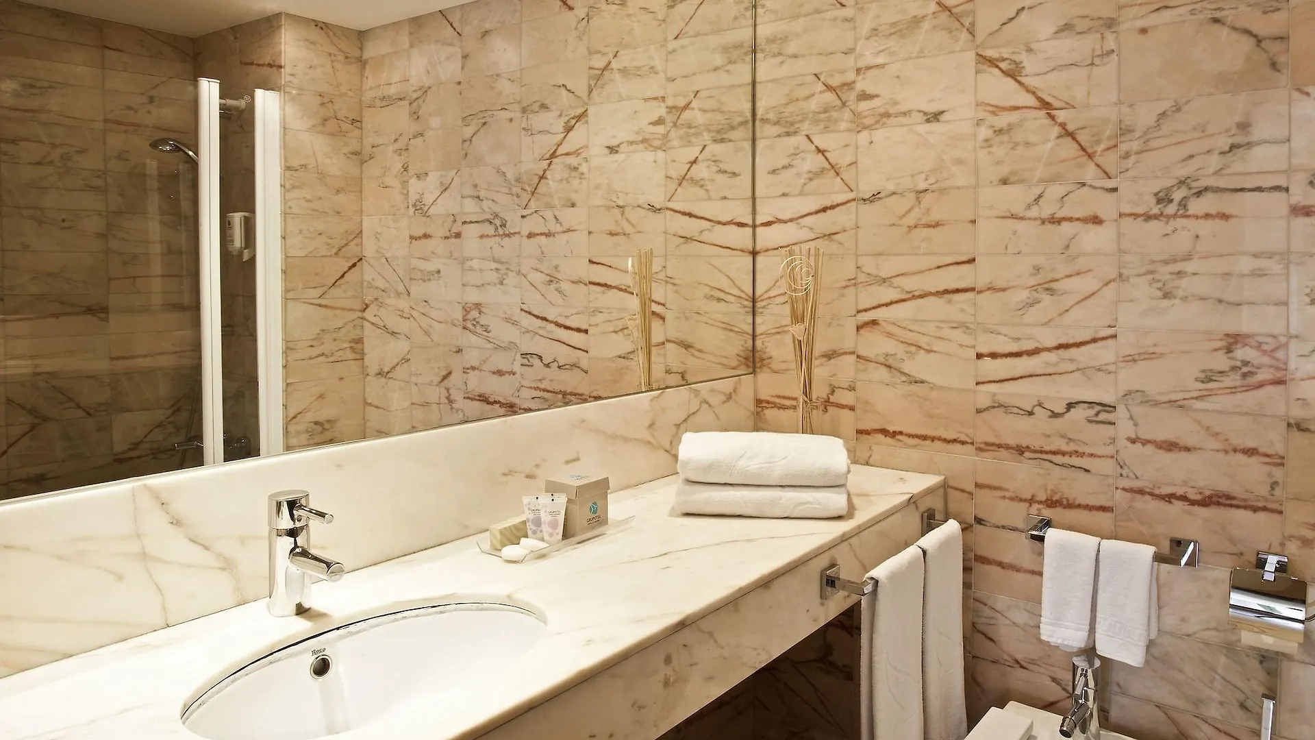 Grupotel Gravina Barcelone Hotel